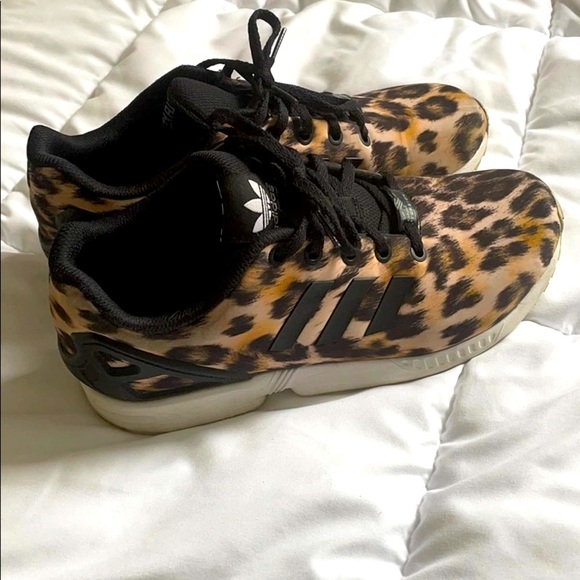 Adidas Cheetah, print, lace up, yogaathletic tan & gold, running comfort… - Picture 3 of 7